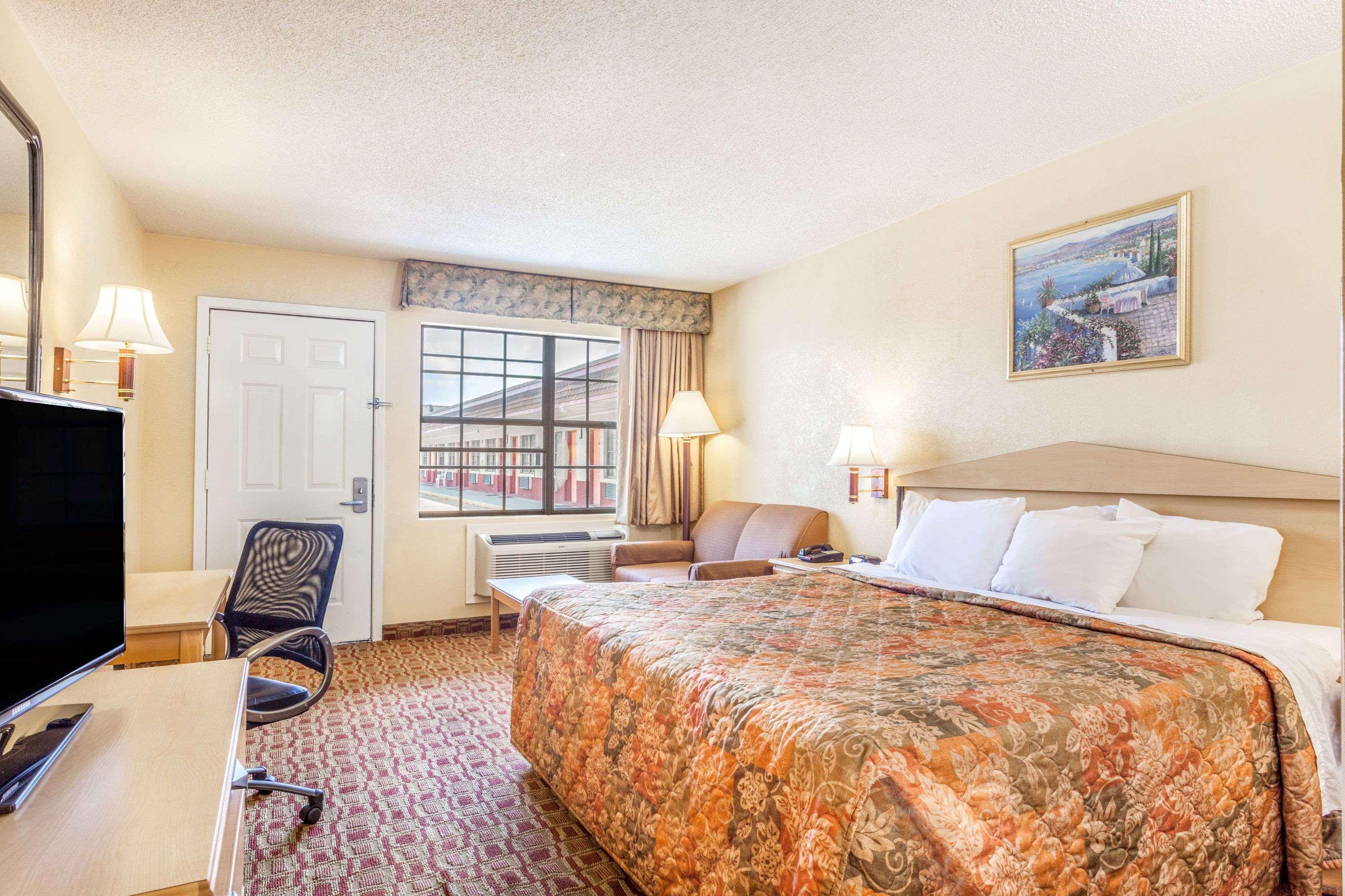 Days Inn By Wyndham Yazoo City Exterior photo