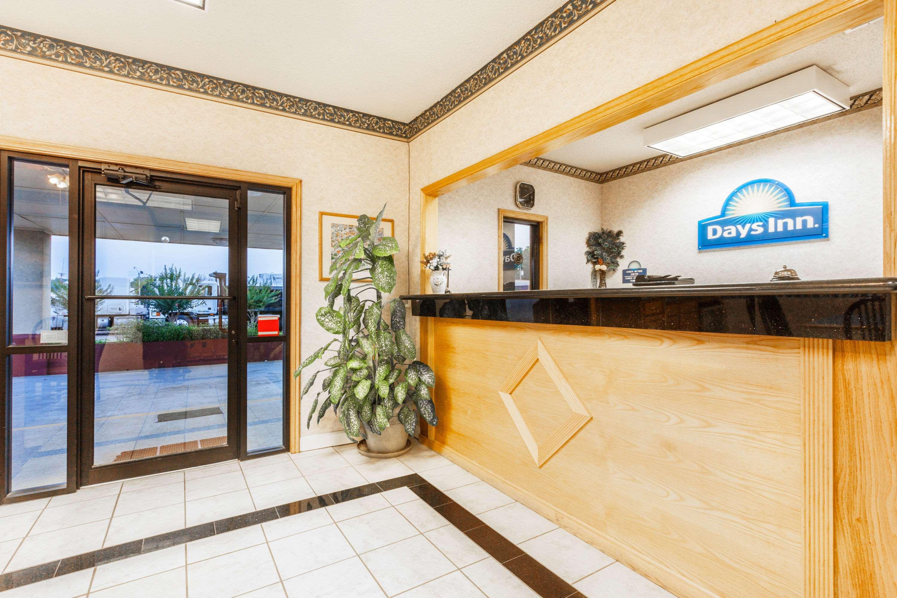 Days Inn By Wyndham Yazoo City Exterior photo