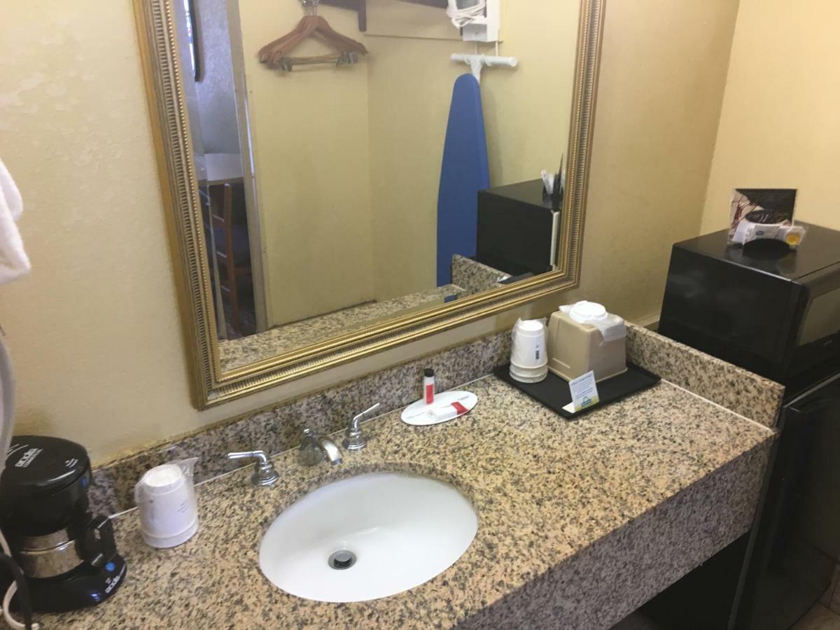 Days Inn By Wyndham Yazoo City Exterior photo